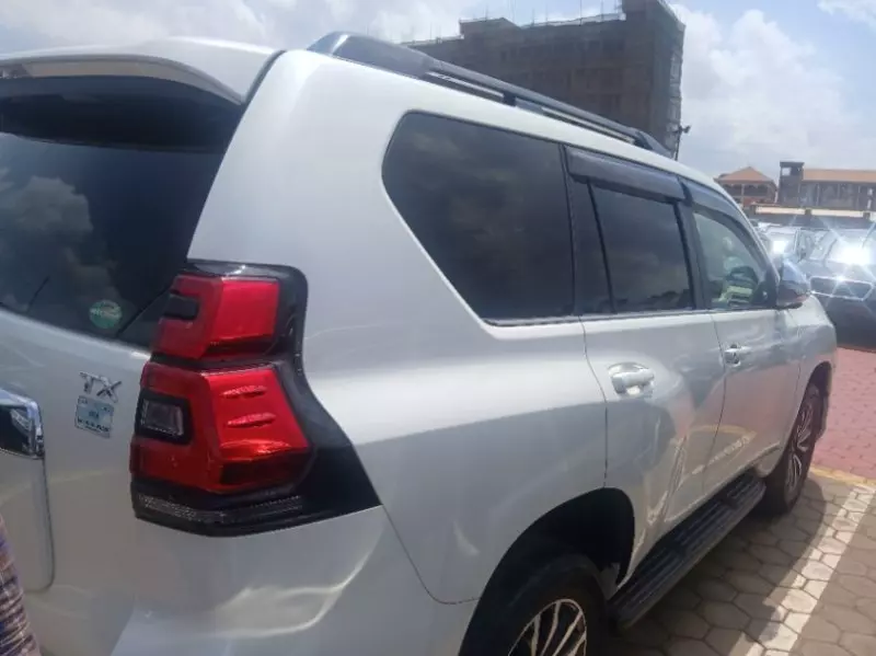 TOYOTA Landcruiser prado TZ   - 2017