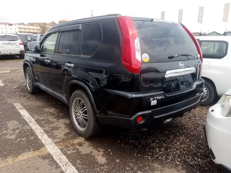 Nissan X-Trail - 2012