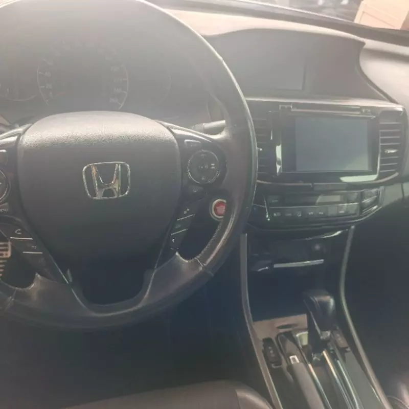 Honda Accord   - 2016