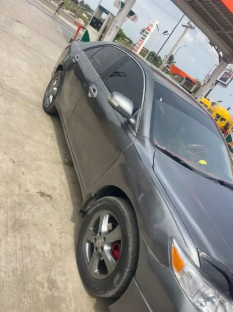Toyota Camry   - 2007