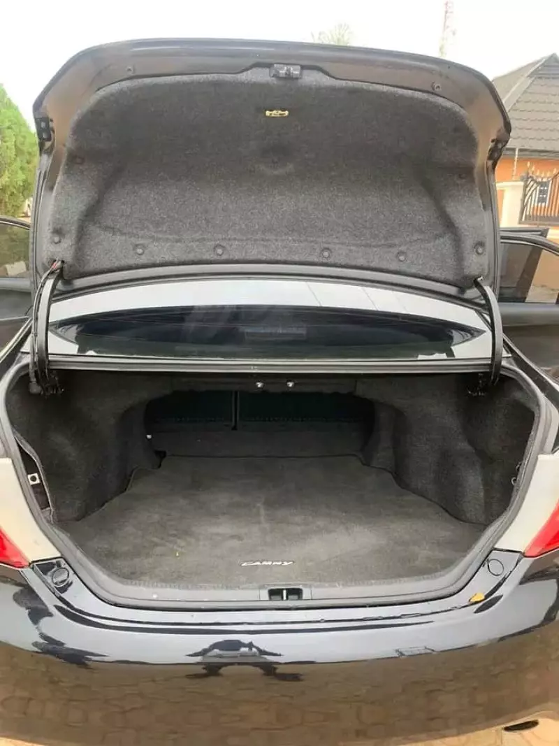 TOYOTA Camry - 2014