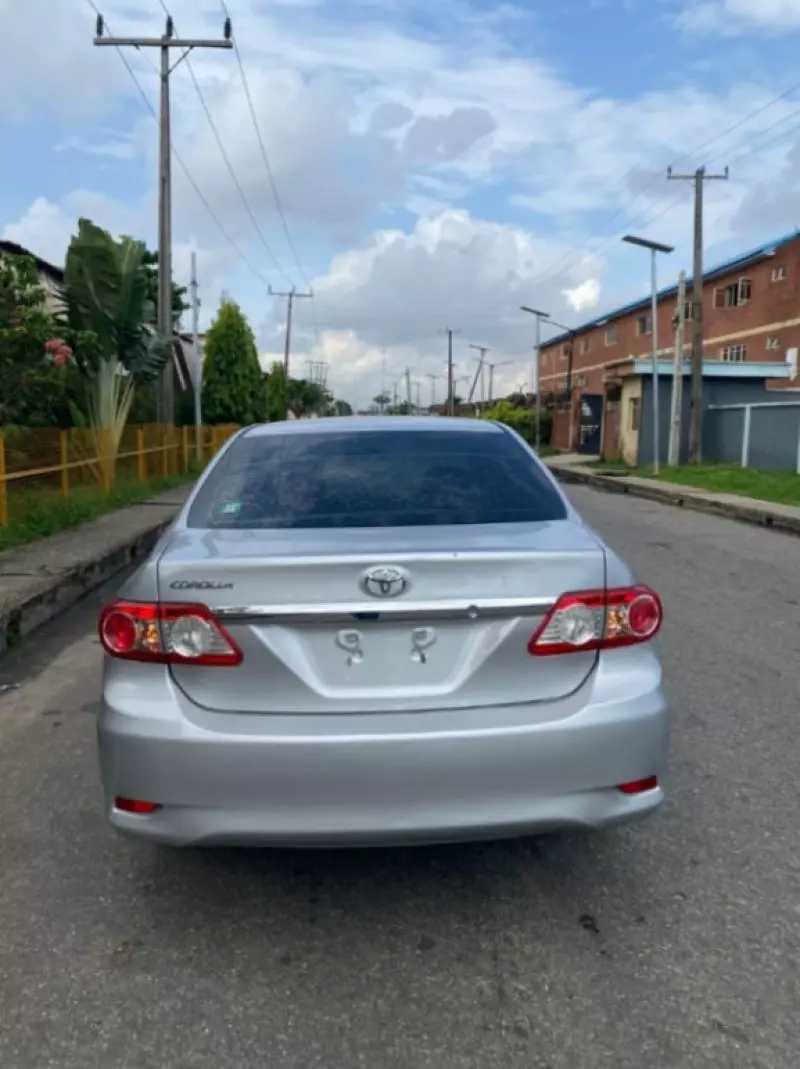 Toyota Corolla   - 2013