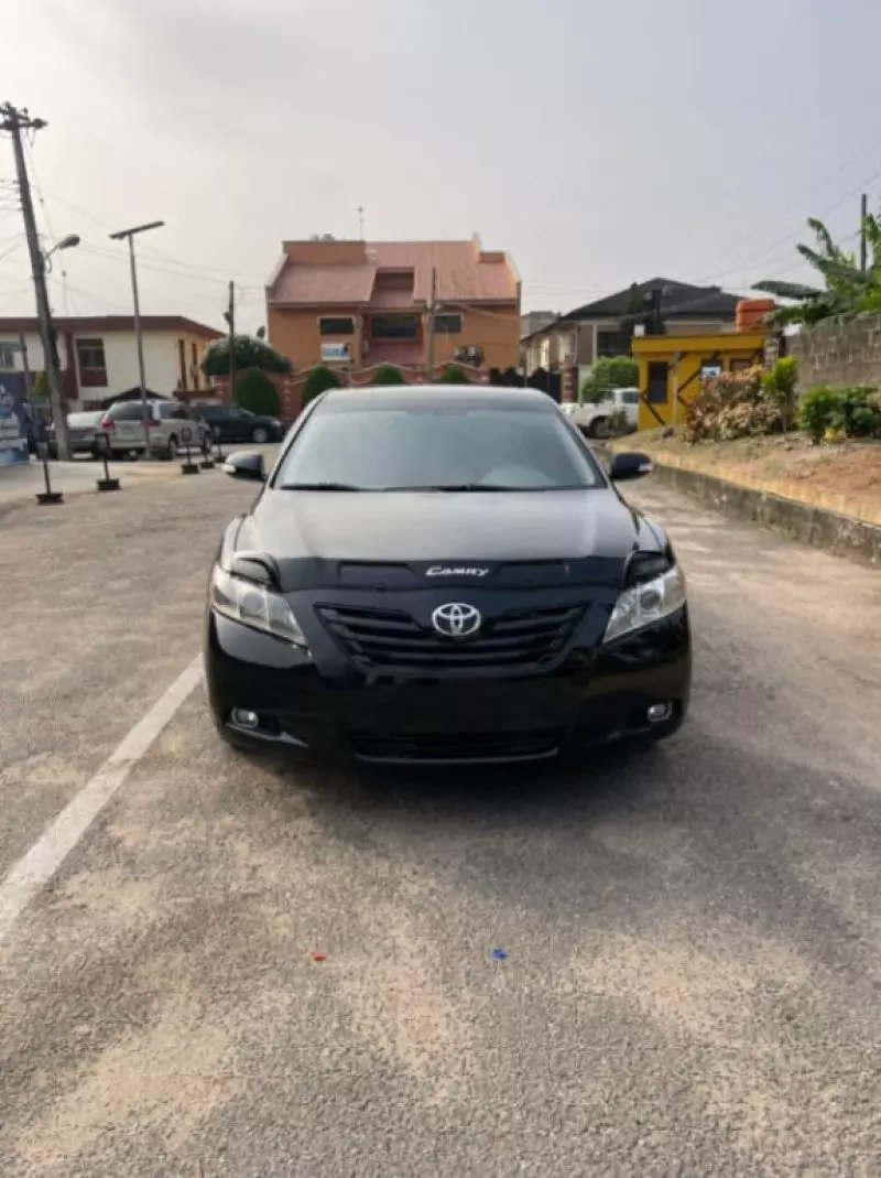 Toyota Camry   - 2008