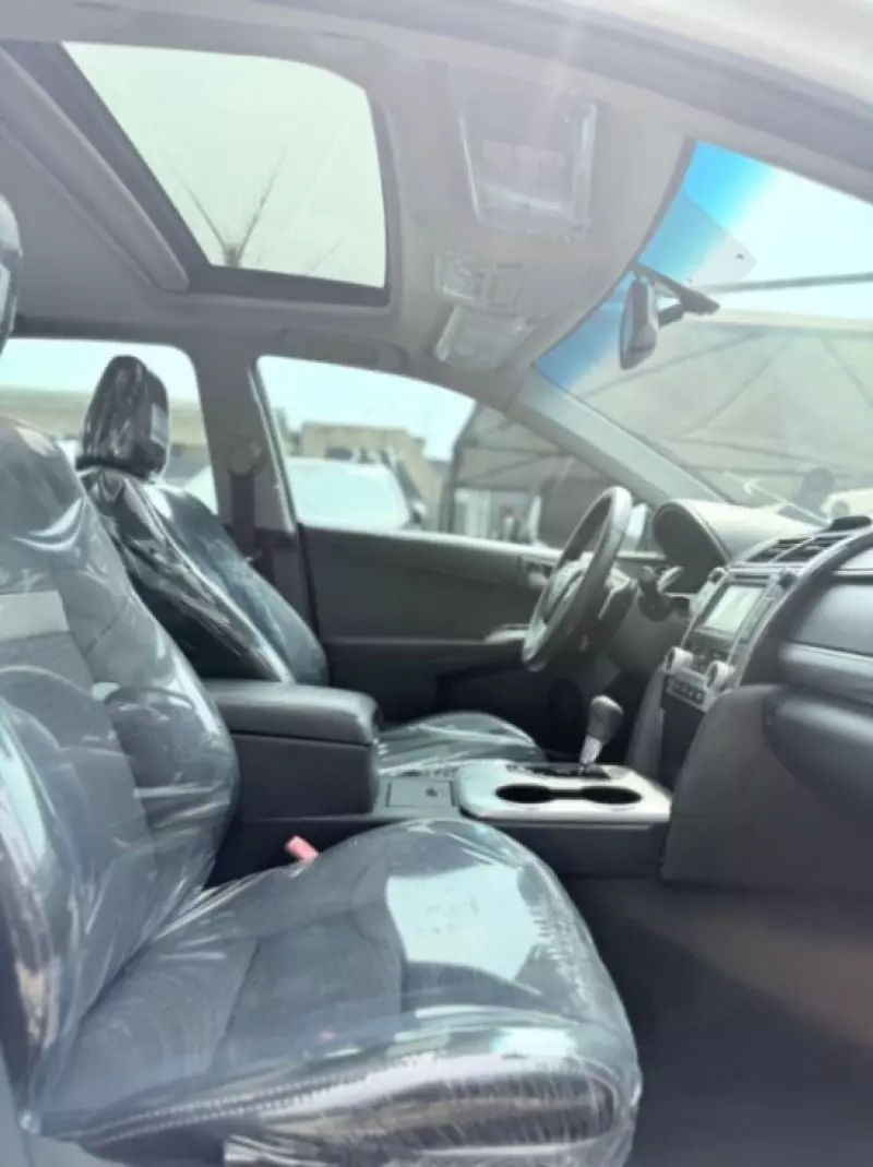 Toyota Camry   - 2012