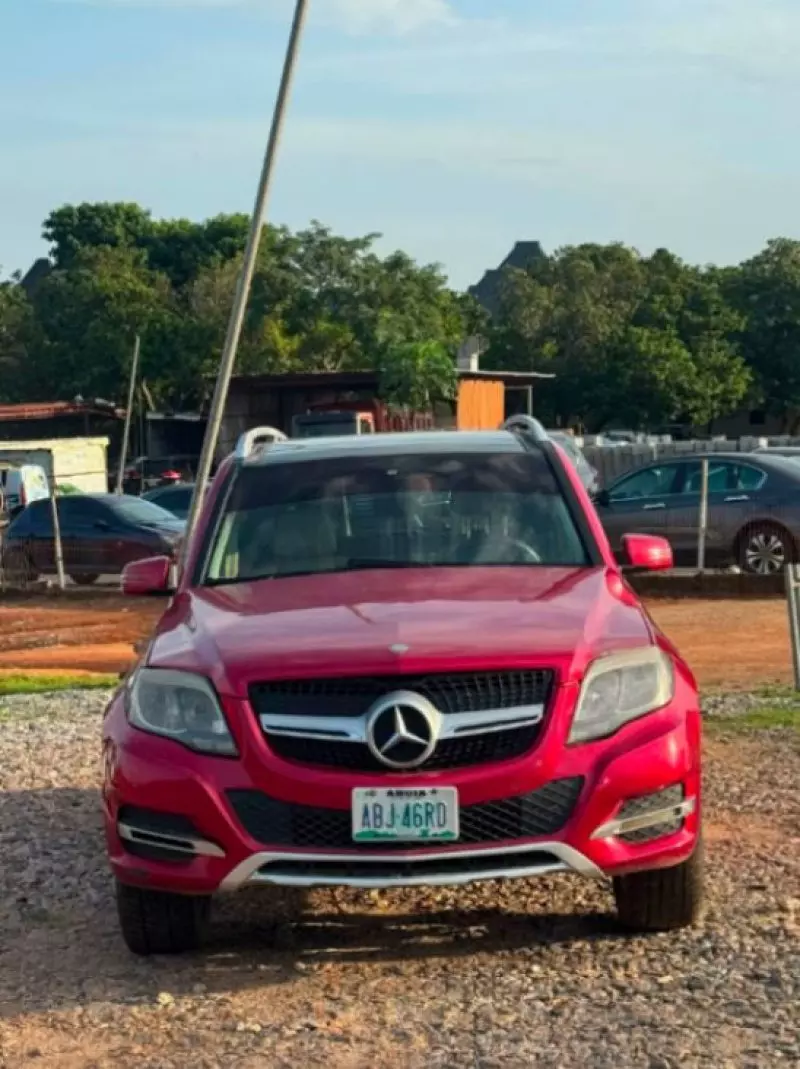 Mercedes-Benz GLK 350   - 2010