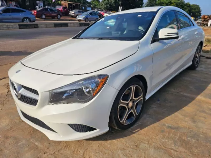 Mercedes-Benz CLA 250   - 2016