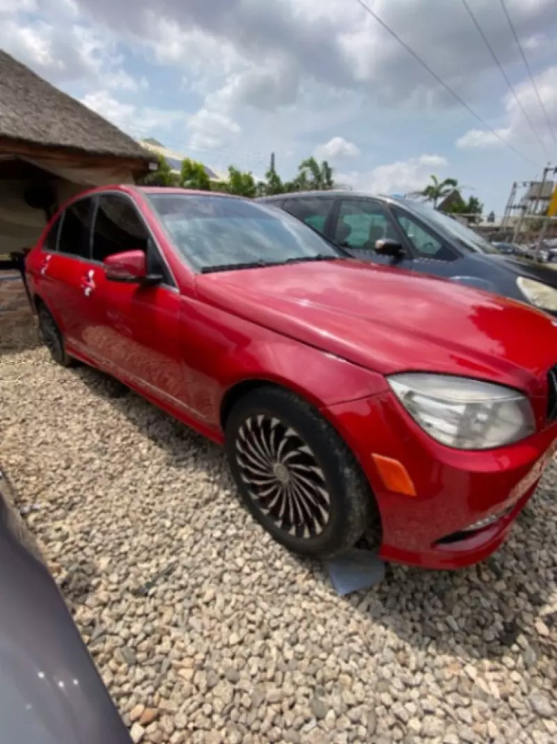 Mercedes-Benz C 300   - 2009
