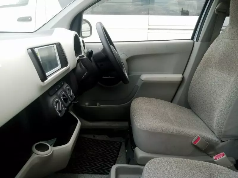 Toyota Passo   - 2012