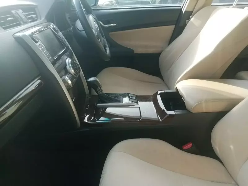 Toyota Mark X   - 2012