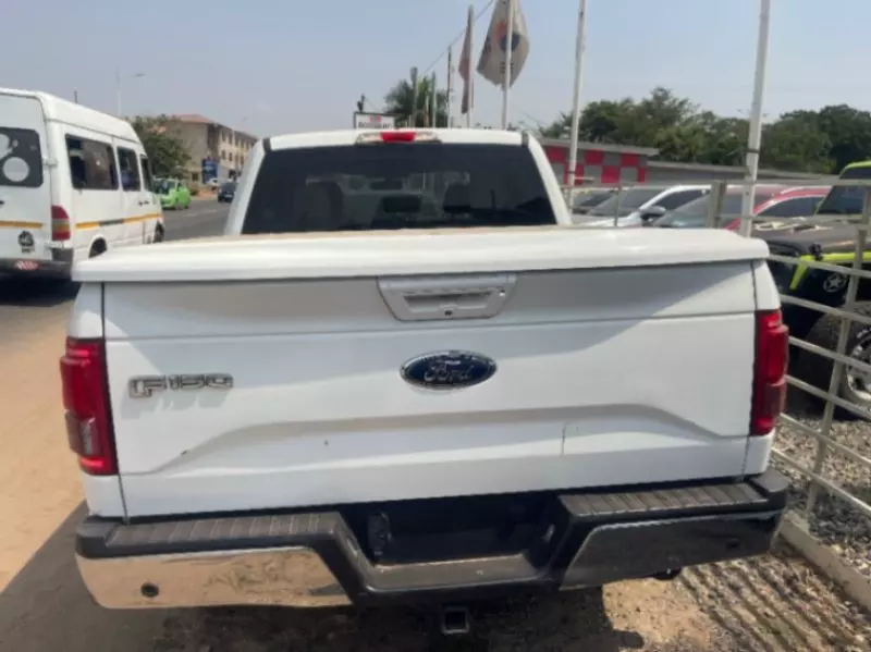 Ford F-150   - 2015