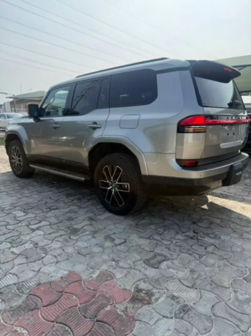 Lexus GX   - 2025