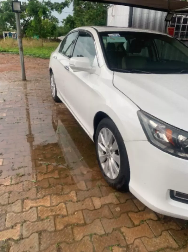 Honda Accord   - 2013