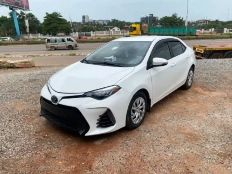 TOYOTA Corolla   - 2019