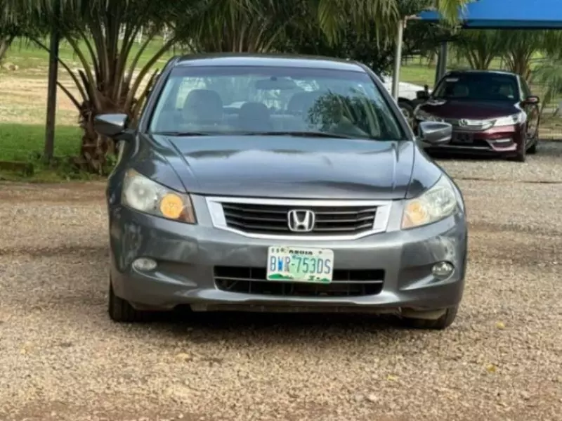 Honda Accord   - 2009