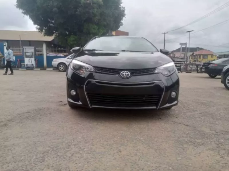 TOYOTA Corolla   - 2014