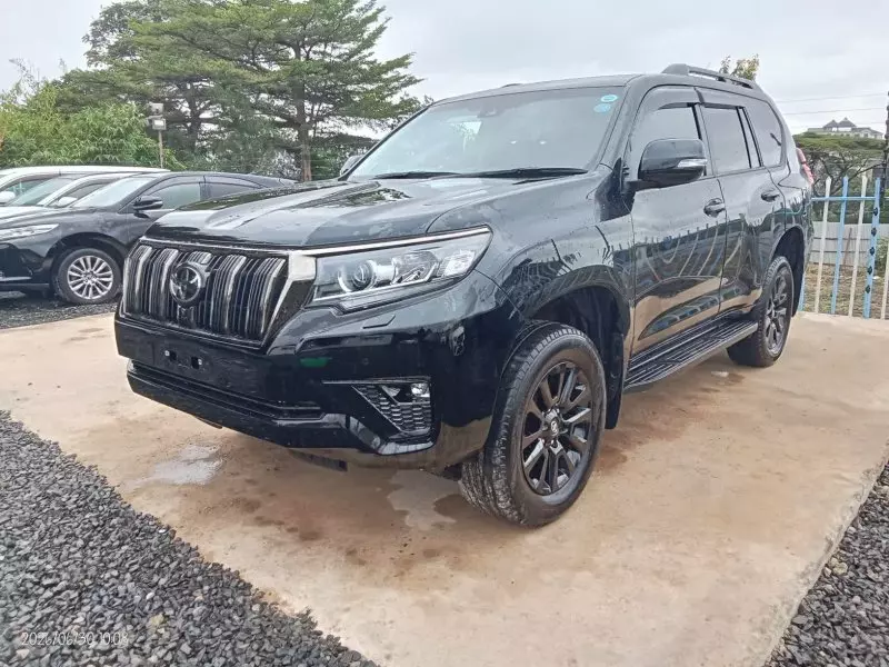 TOYOTA Landcruiser Prado   - 2021
