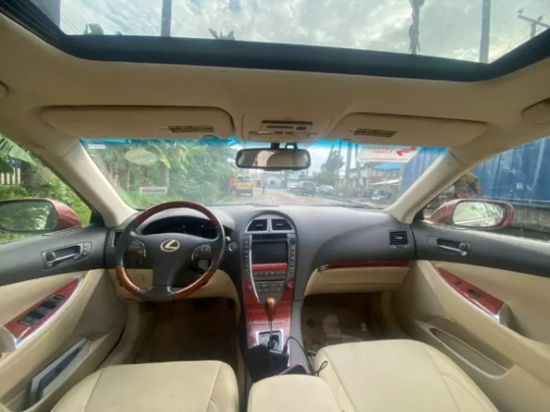 Lexus ES   - 2012