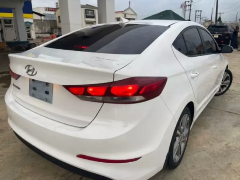 Hyundai Elantra   - 2017