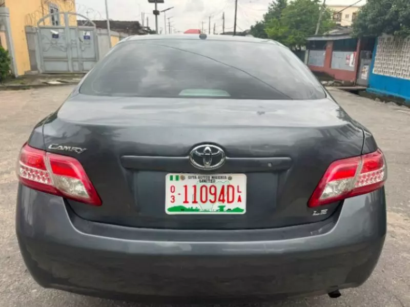 TOYOTA Camry   - 2011