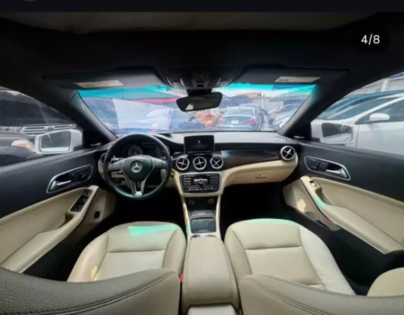 Mercedes-Benz CLA 250   - 2014