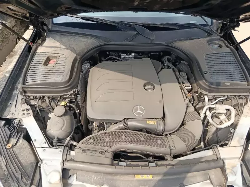 Mercedes-Benz GLC 300 - 2021