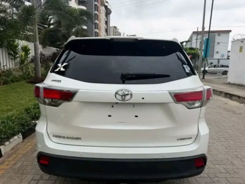 TOYOTA Highlander   - 2014
