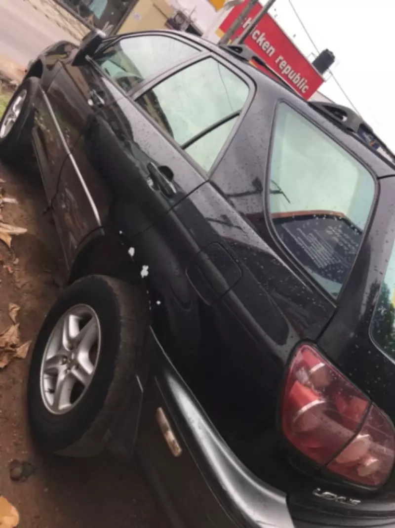 Lexus RX 300   - 1999