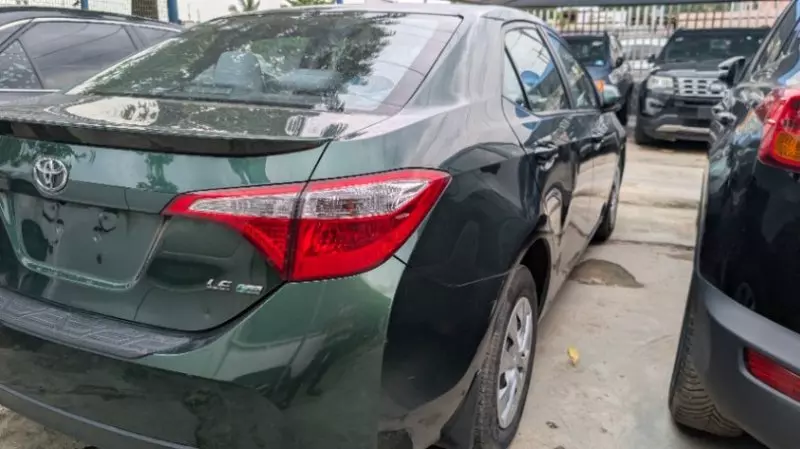Toyota Corolla - 2015