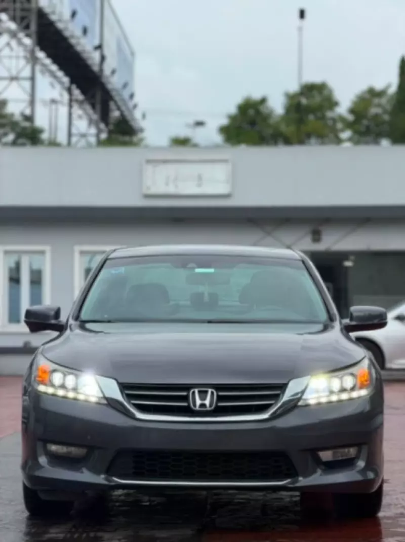 Honda Accord   - 2013