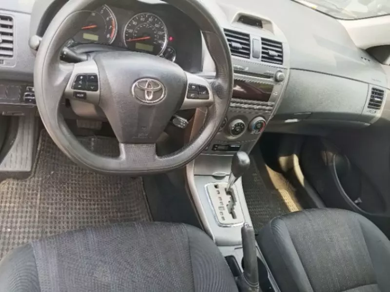 Toyota Corolla   - 2011