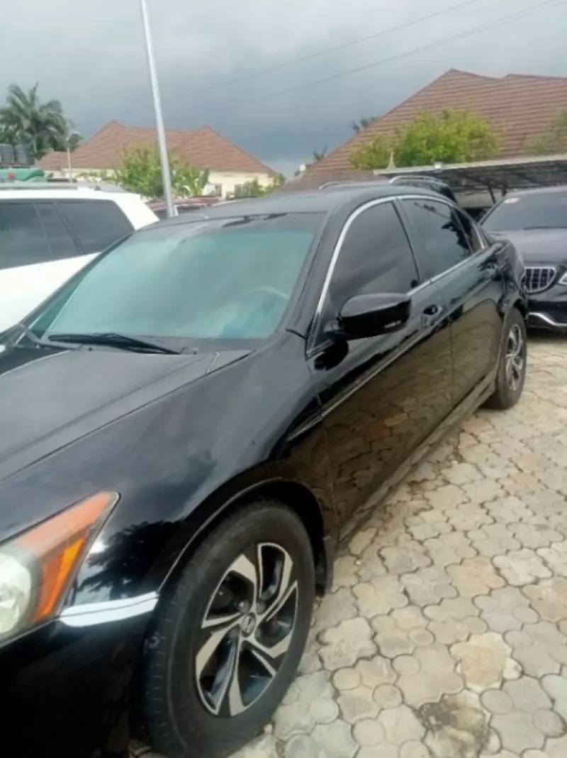 Honda Accord   - 2009