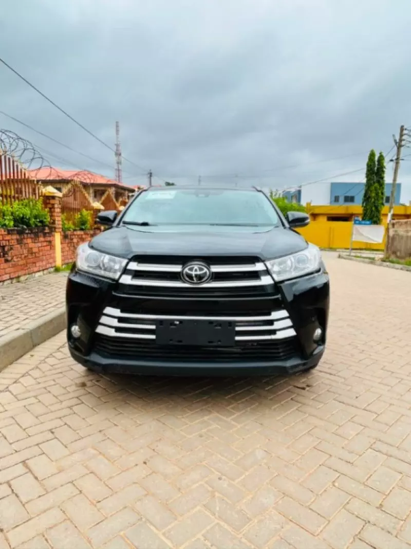 TOYOTA Highlander   - 2020