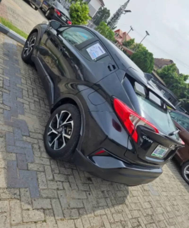 TOYOTA C-HR   - 2018