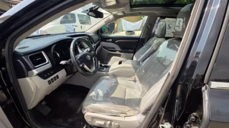 Toyota Highlander   - 2015