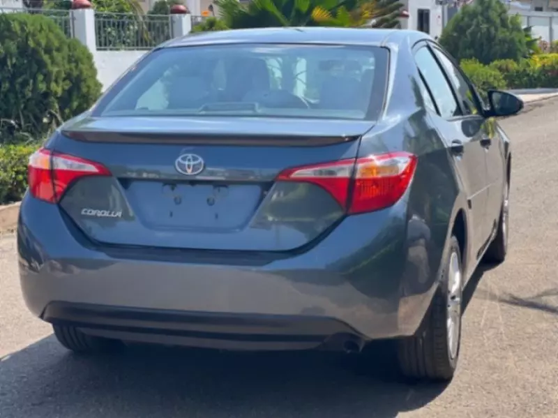 Toyota corolla   - 2015