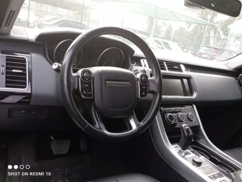Land Rover Range Rover Sport   - 2014