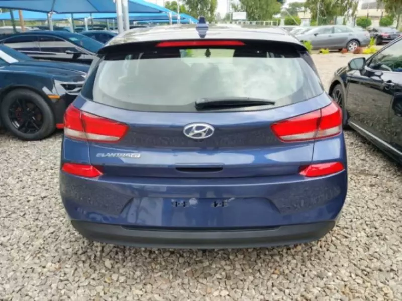 Hyundai Elantra GT - 2018