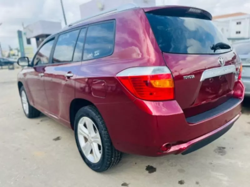 Toyota Highlander   - 2009