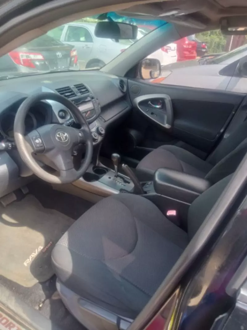 TOYOTA RAV 4   - 2010