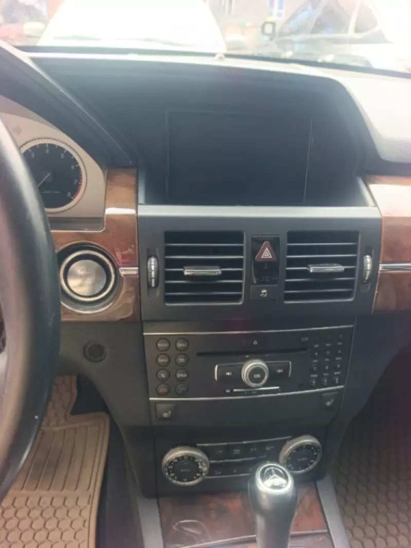 Mercedes-Benz GLK 350   - 2012