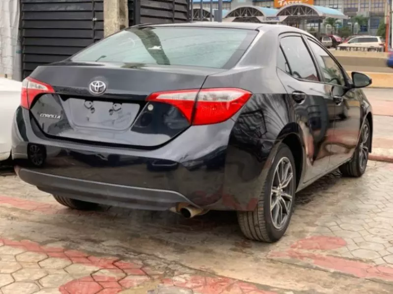 Toyota Corolla   - 2016