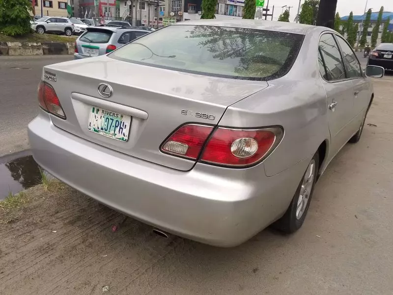 Lexus ES 330   - 2004