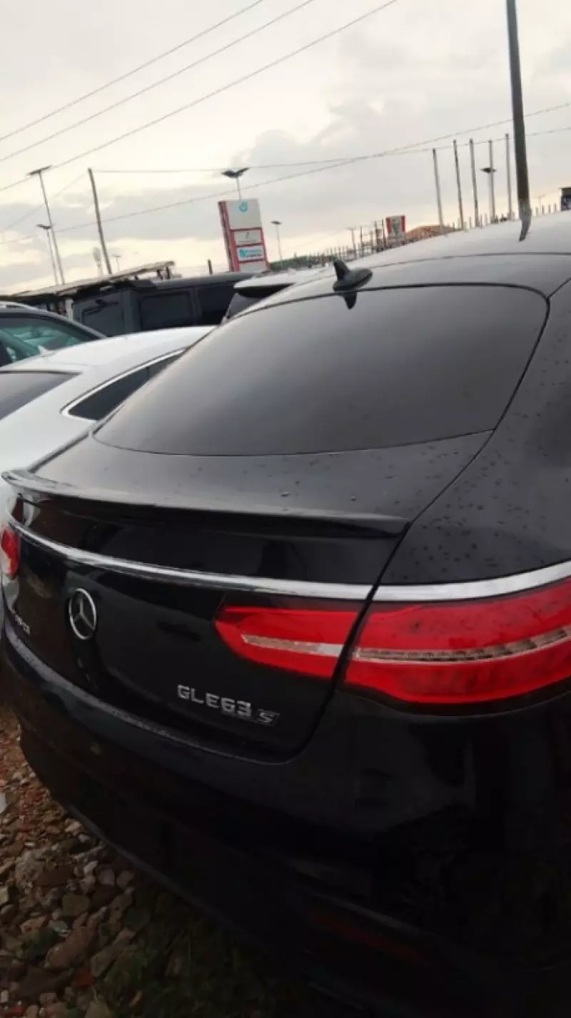 Mercedes-Benz GLE 63 AMG   - 2016