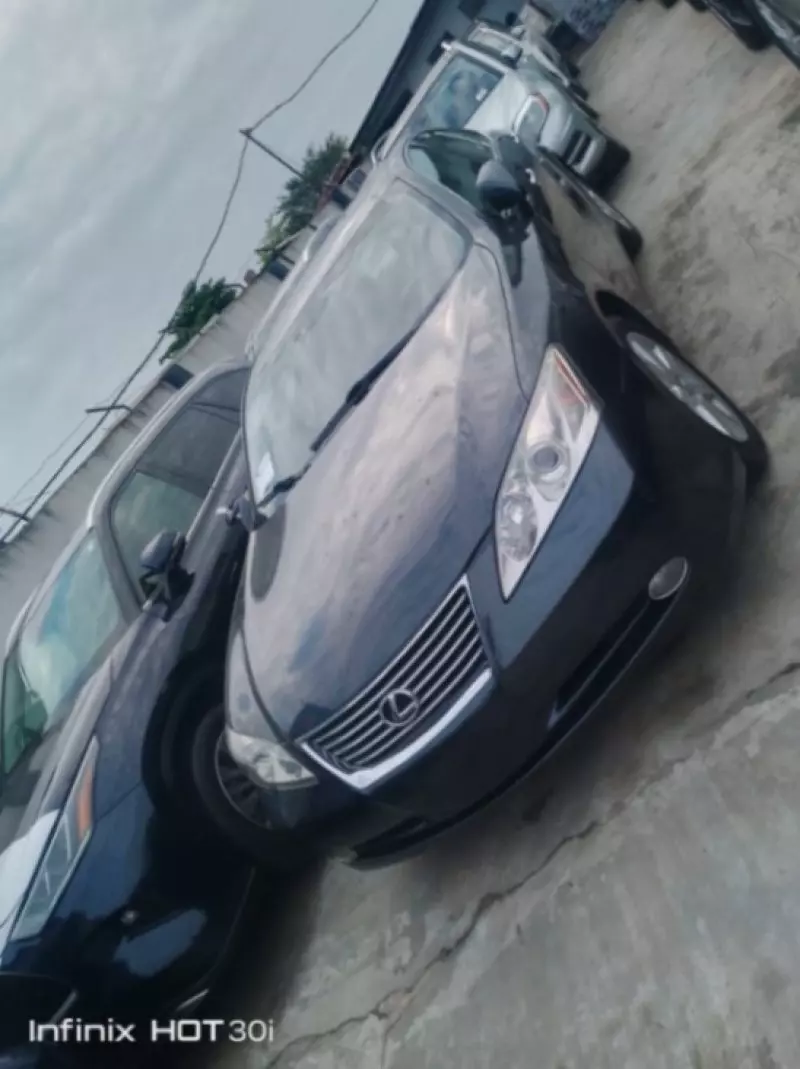 Lexus ES   - 2008
