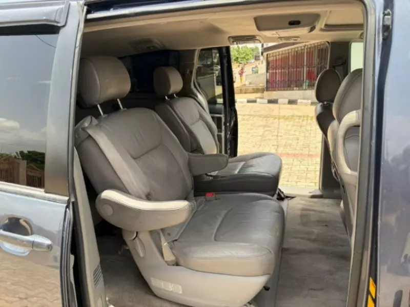 Toyota Sienna - 2008