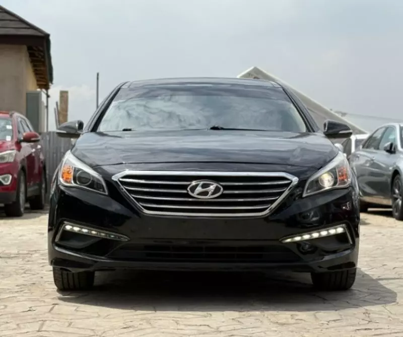 Hyundai Sonata   - 2015