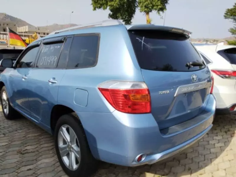 Toyota Highlander   - 2009
