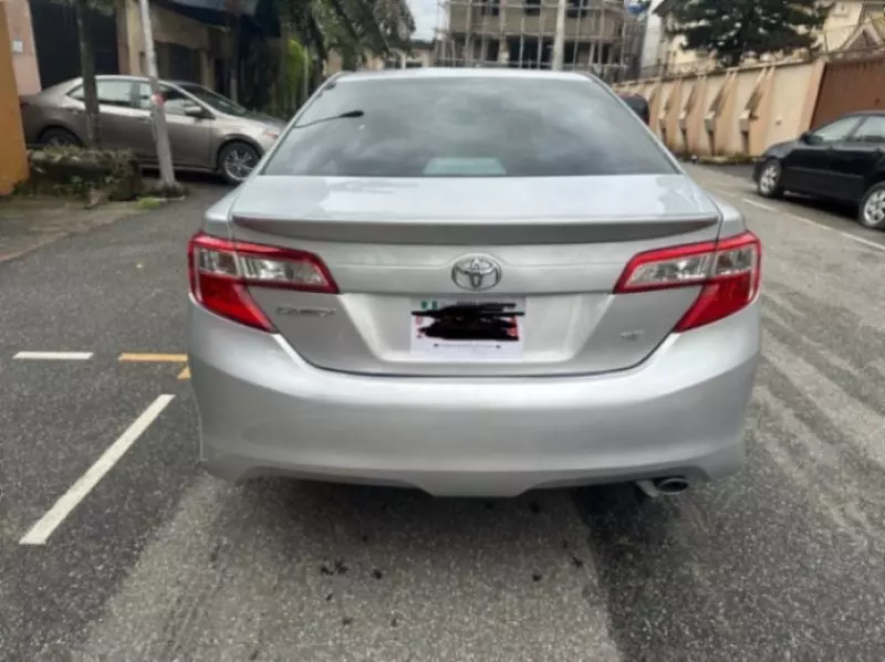 TOYOTA Camry - 2014