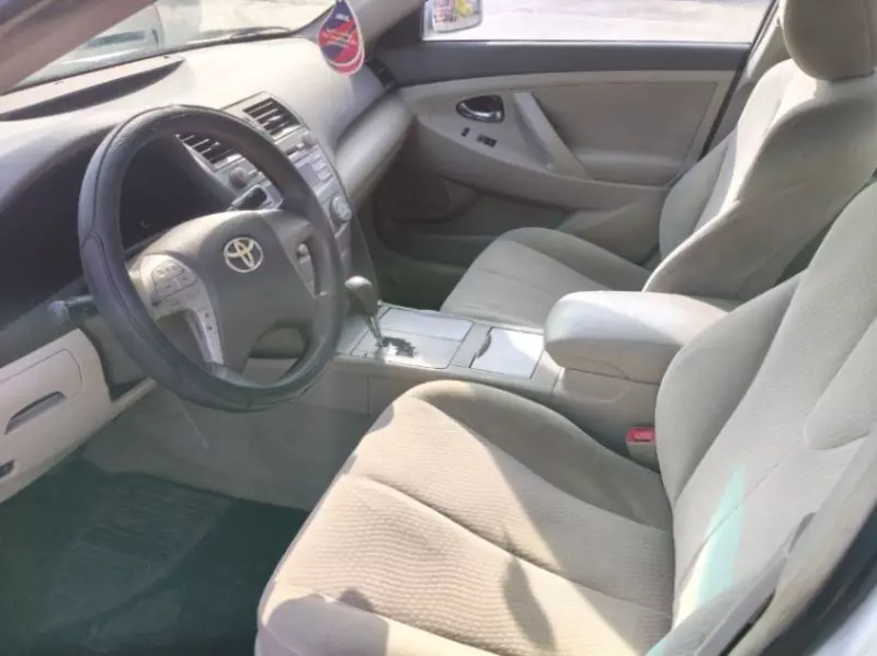 Toyota Camry   - 2011