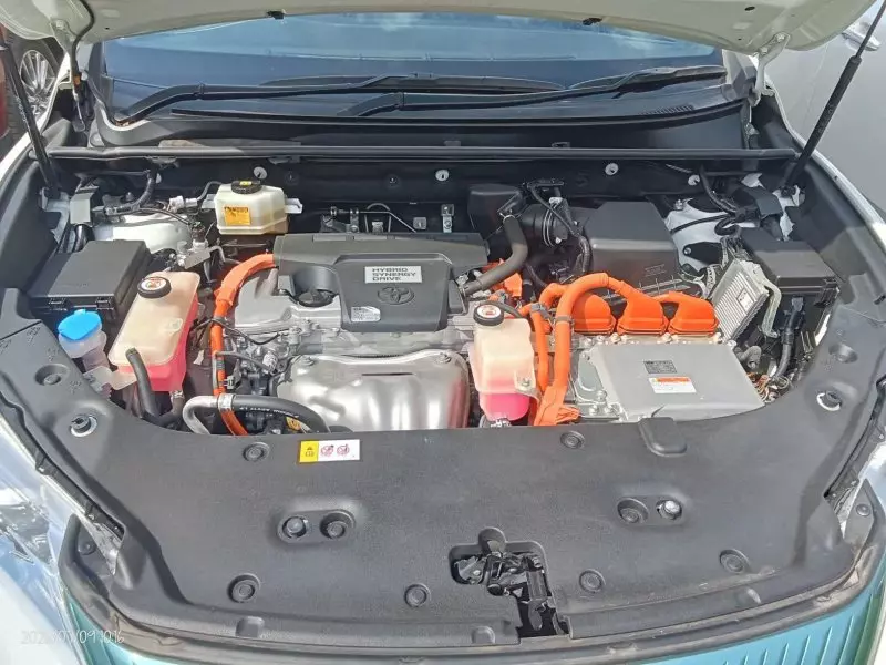 TOYOTA Harrier hybrid    - 2018